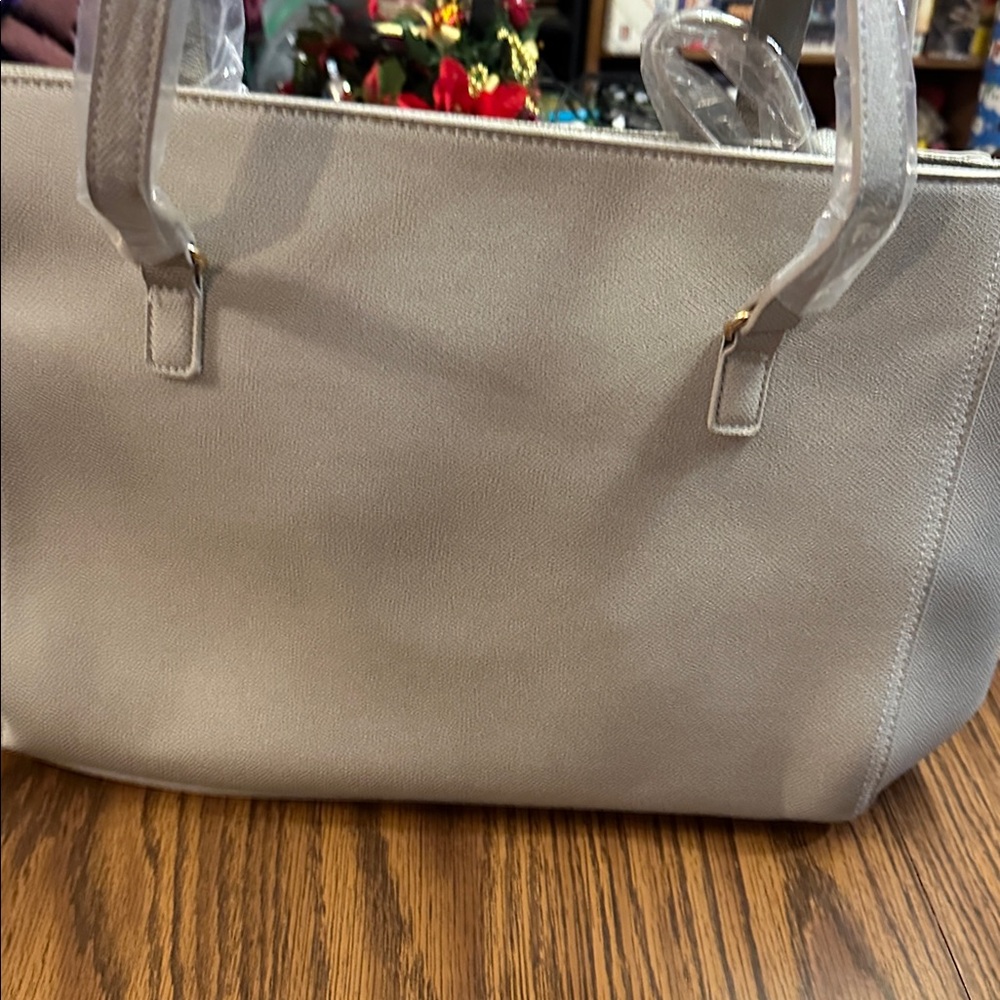 NWT Bebe Elegant Gray Tote Bag - Picture 7 of 11